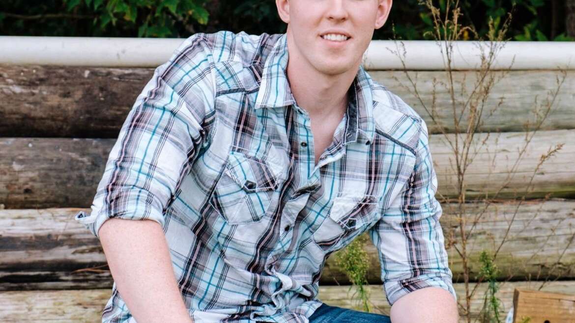 Kurt Bearinger live a Lakewood Tavern